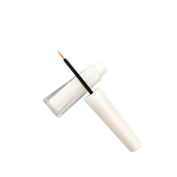 Liquid eyeliner pen