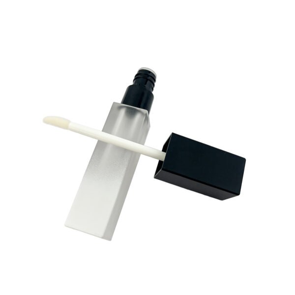 hbj唇彩_2 5g Square Lip Gloss Packaging Tube with Applicator