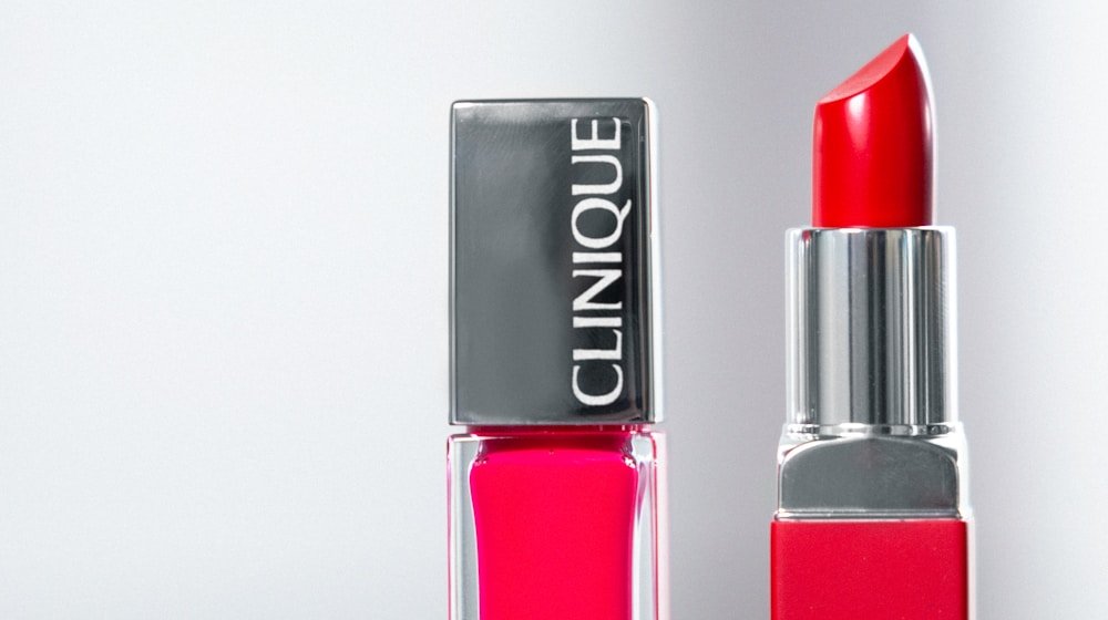 How to Choose the Right Lipstick Tube for Your Brand
