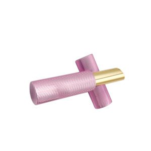 Shimmer Lipstick Tube – the sample combines a pink-lilac shimmering exterior with a gold-tone inner cup